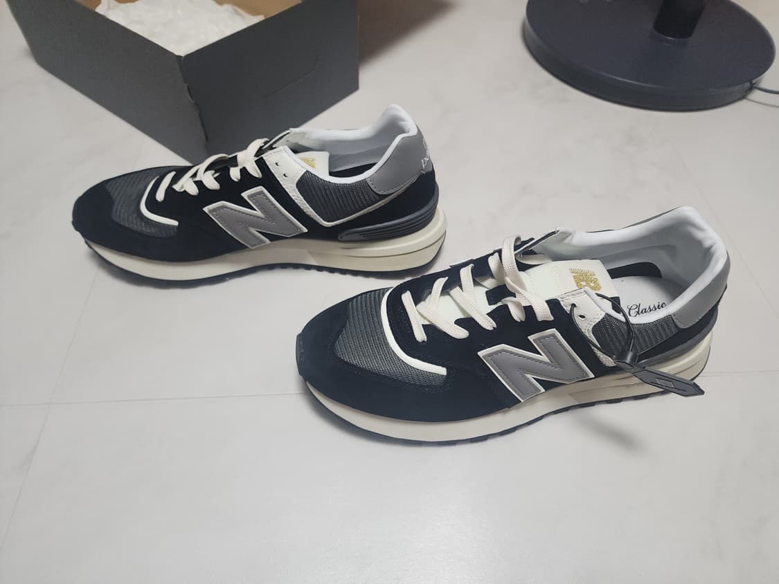 [새상품] 뉴발란스 574 레거시 블랙 300 상품이미지3