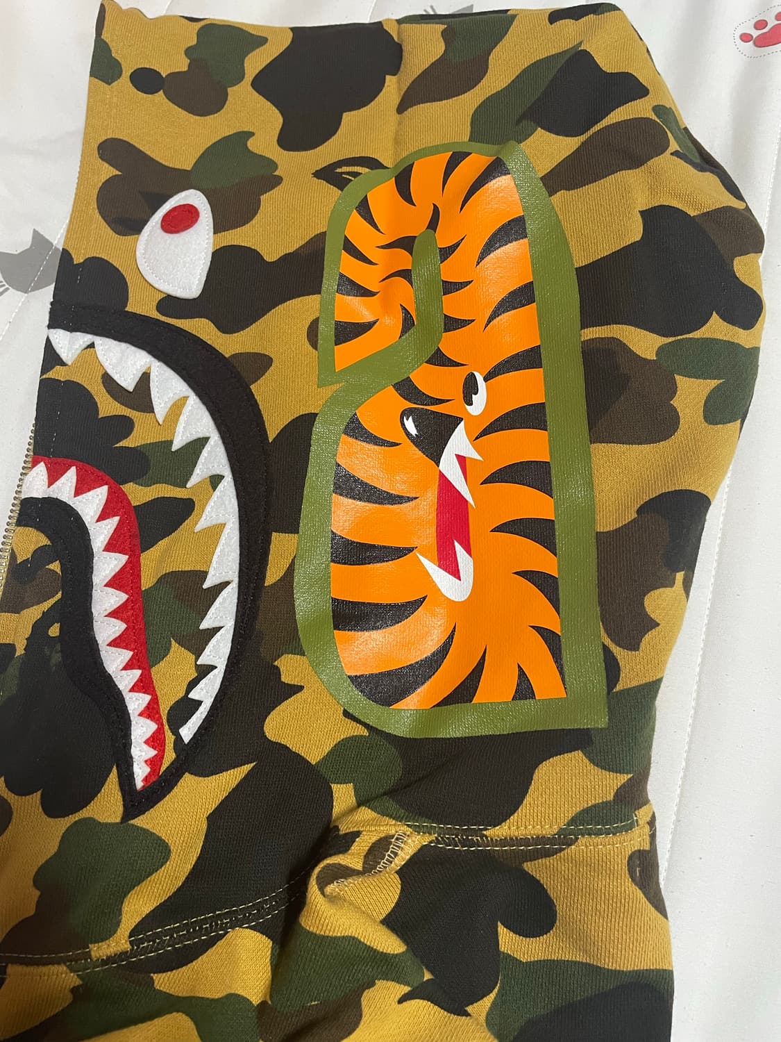 베이프 퍼스트 황계 카모 샤크 후드집업 상품이미지5