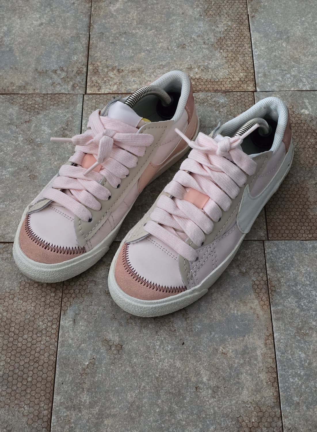 (240)나이키 블레이저 로우 77 점보 핑크 옥스포드  상품이미지1