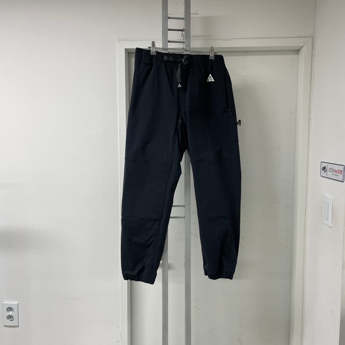 나이키 ACG 블랙 팬츠 M 상품이미지1