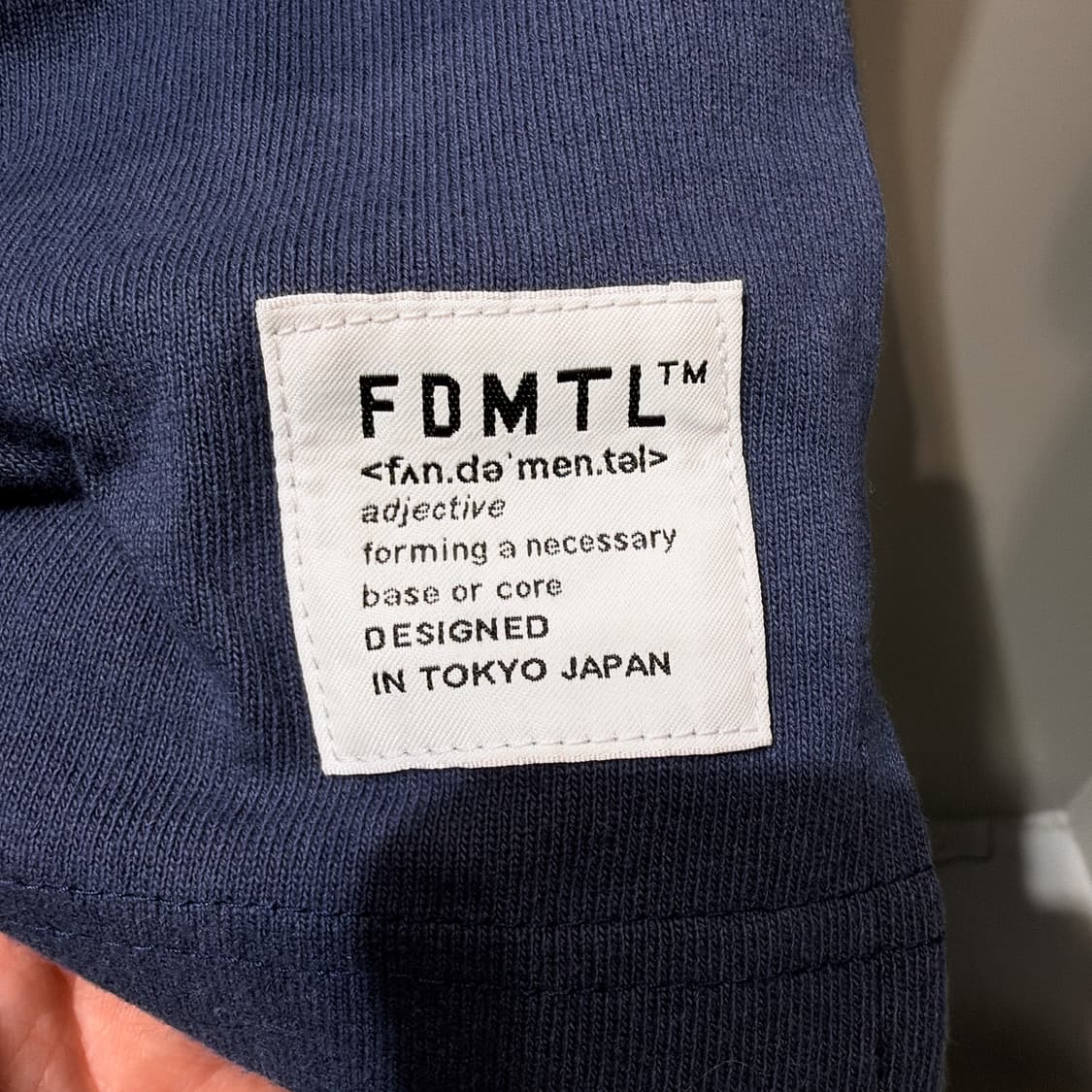 (정품/새상품) FDMTL 펀더멘탈 남성 네이비 와이드 로고 티셔츠  상품이미지5