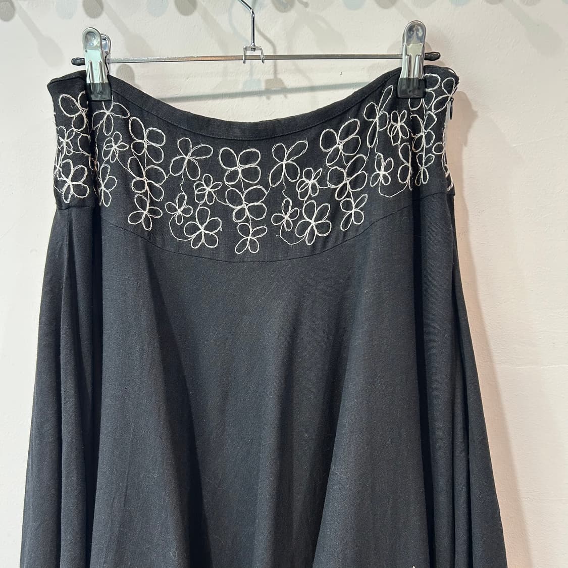 블랙 플라워패턴 플레어 스커트 상품이미지5