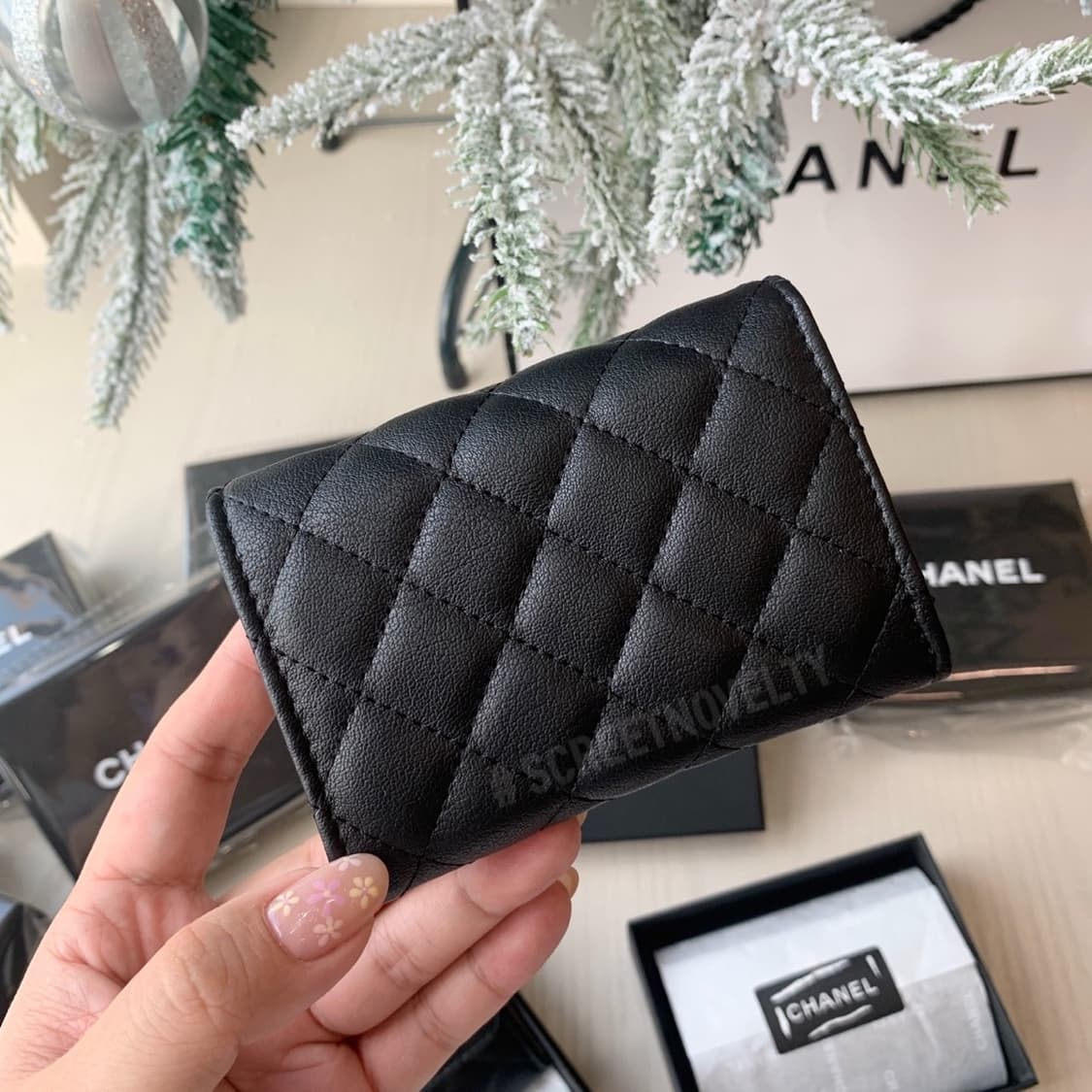 샤넬 뷰티 금장 CC로고 반지갑 풀박스 무료배송 상품이미지3