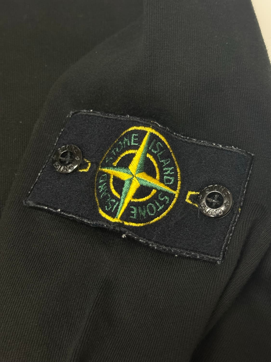 스톤아일랜드 롱슬리브  상품이미지2