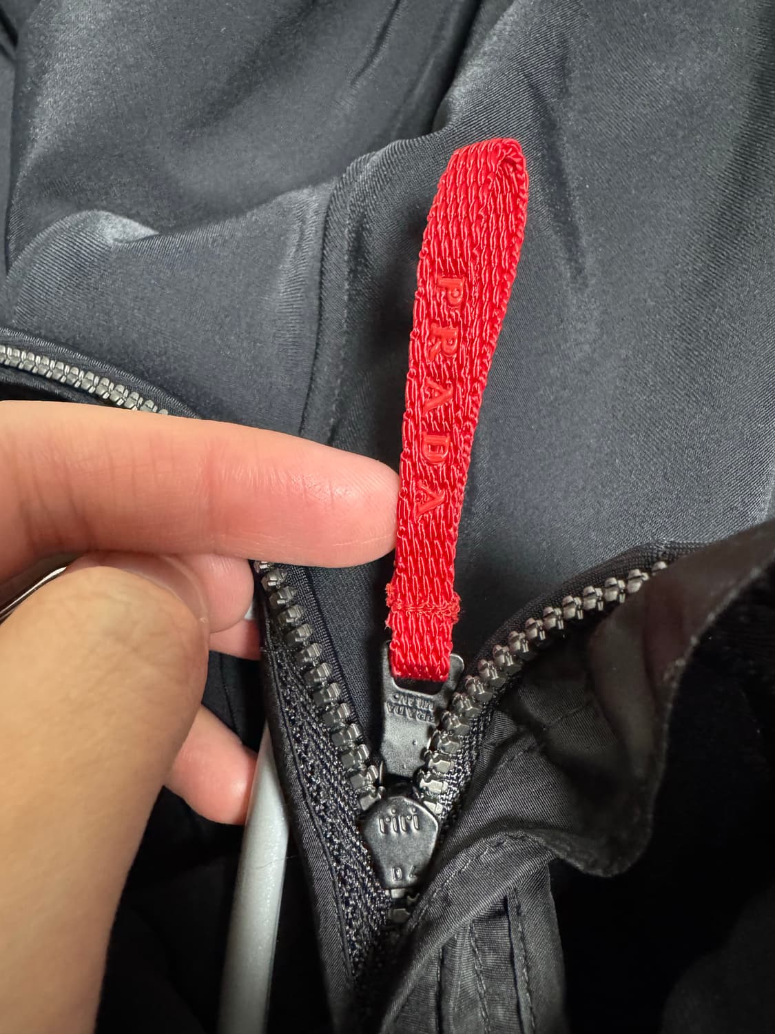 프라다 스포츠 집업 블랙 L 상품이미지4