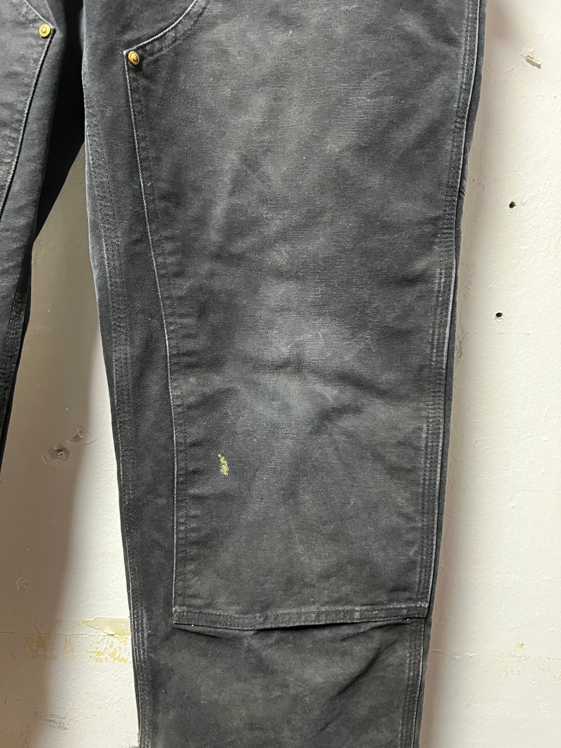 칼하트 릴렉스 핏 데님 더블니 워크 팬츠 상품이미지3