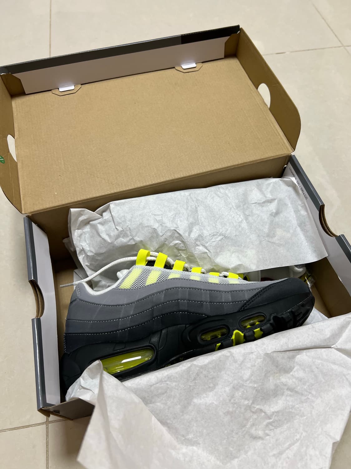 나이키 에어맥스 95 OG 2020버전 250 새제품 상품이미지3