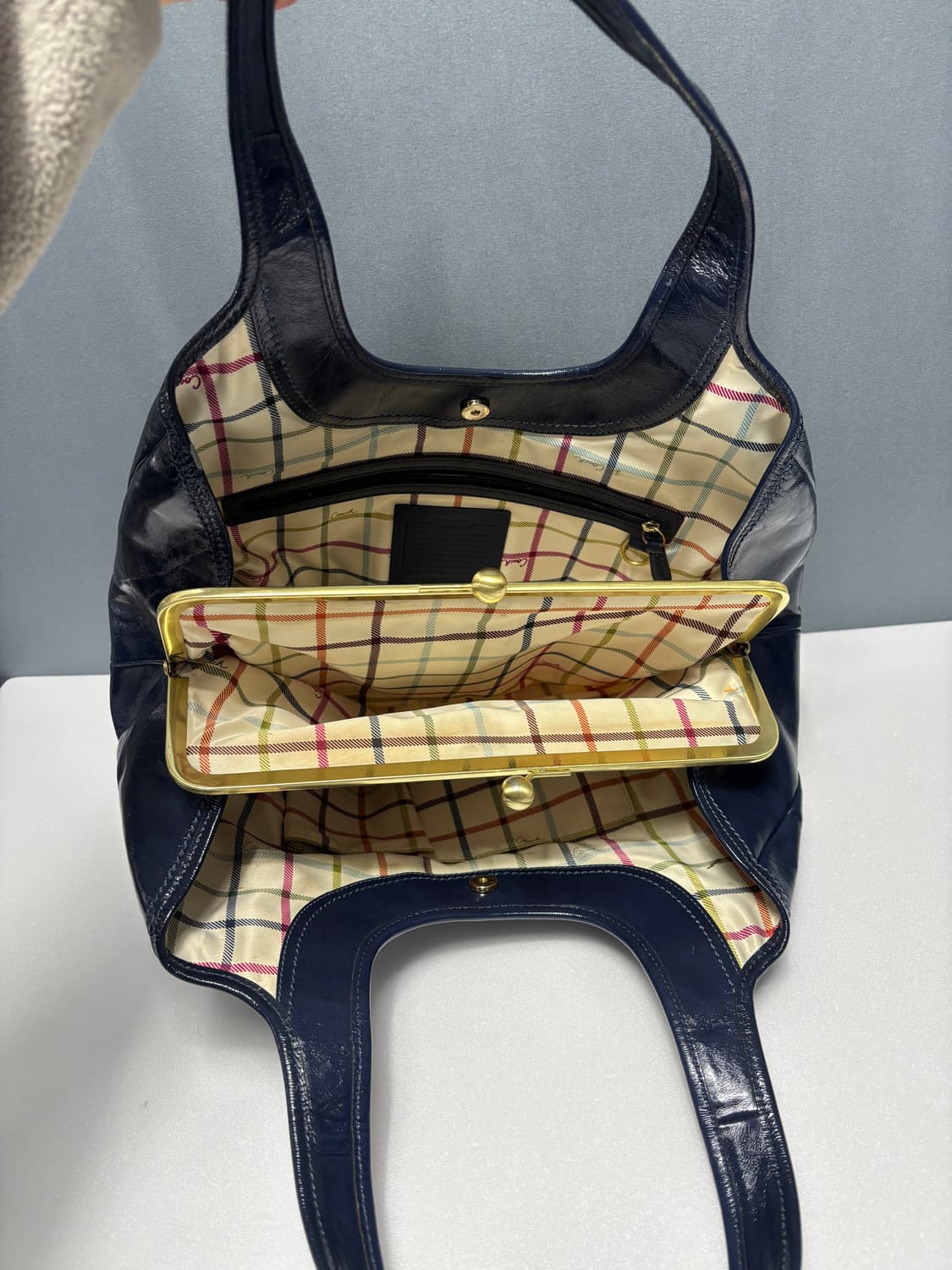 코치 쉘 에나멜 숄더백 상품이미지4