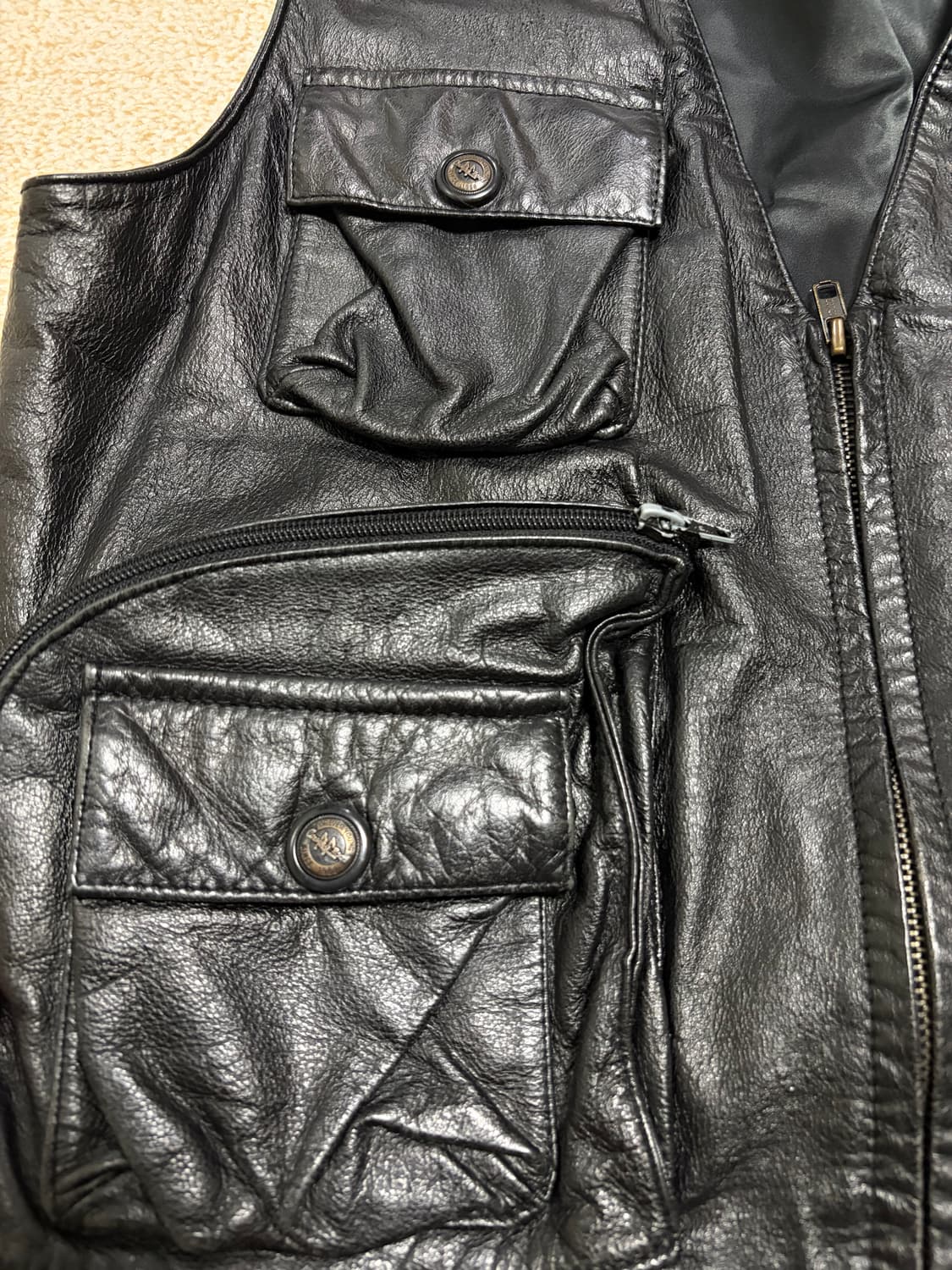 L) 빈티지 멀티포켓 레더 베스트 상품이미지3