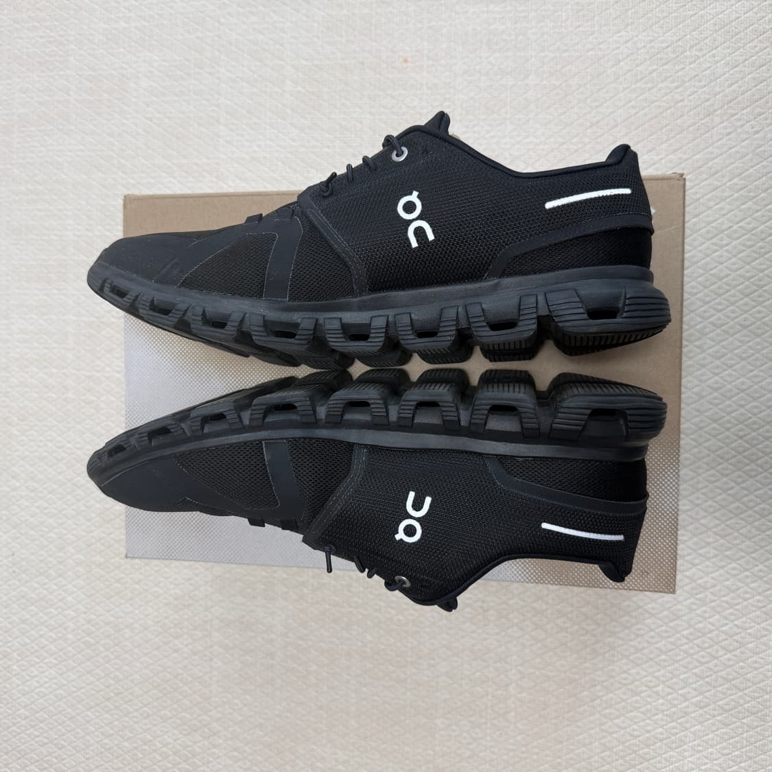 온 러닝 클라우드 6 블랙 290 상품이미지4