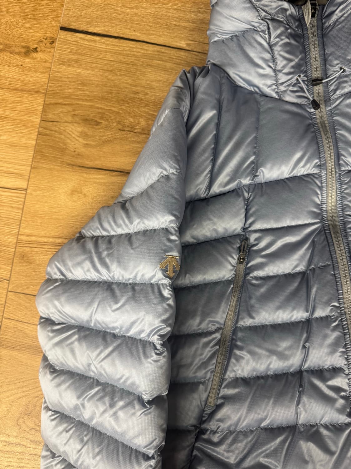 [M]데상트 x 자운드 얼터레인 다운 자켓 스톰 블루 상품이미지6