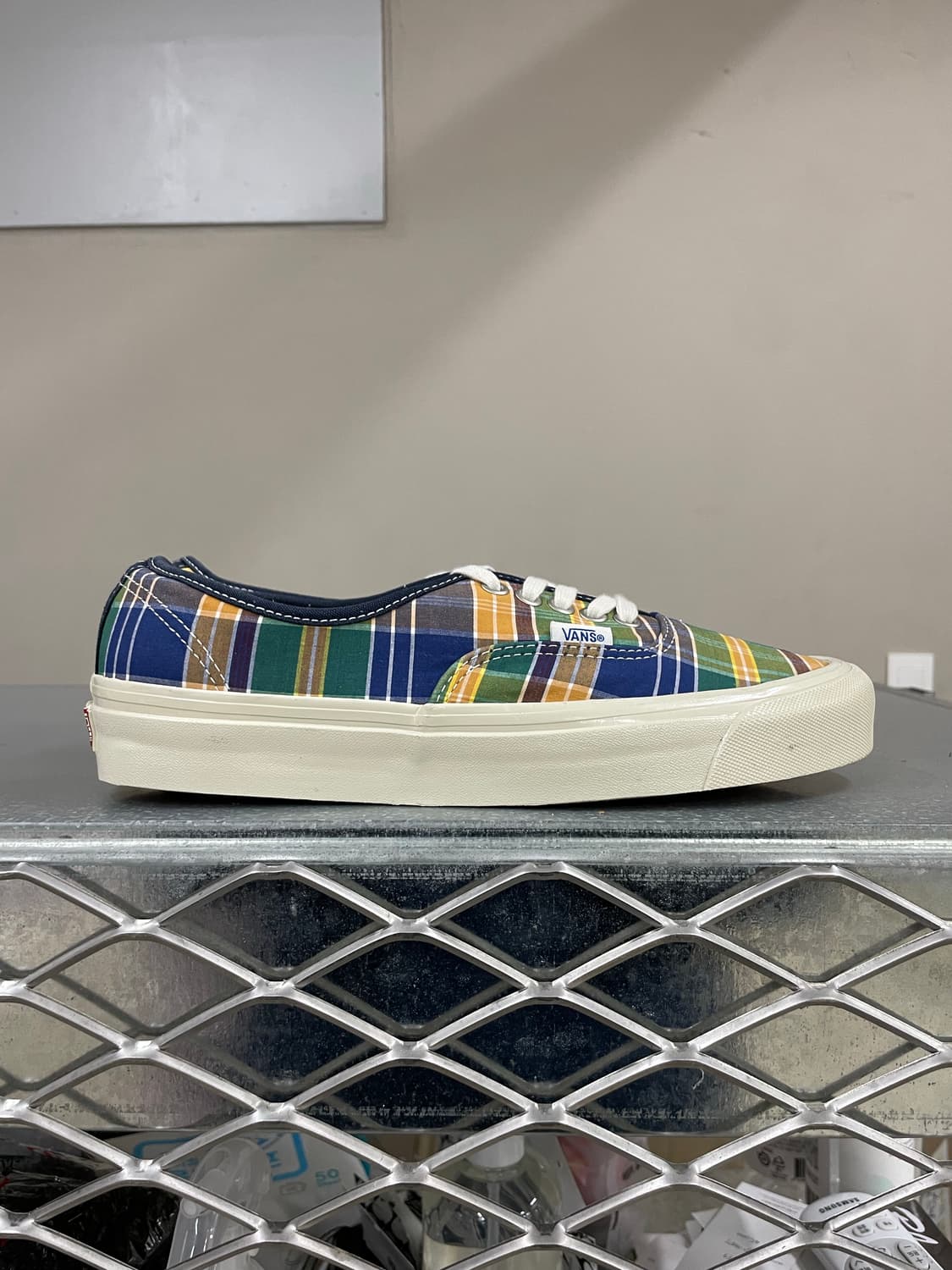 반스 어센틱 애너하임 플레이드 멀티컬러 265 상품이미지4