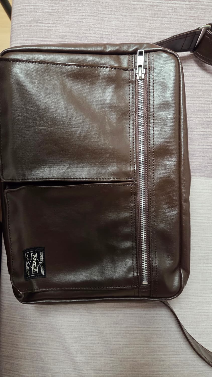 요시다포터 프리스타일 숄더백 팝니다 상품이미지2