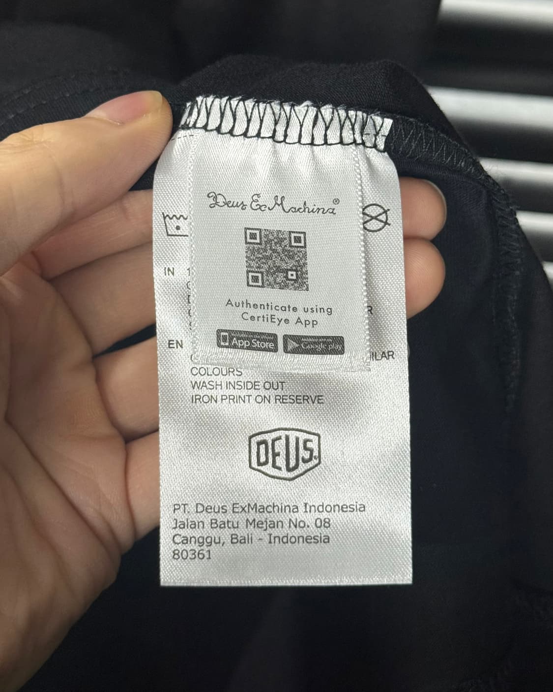 데우스 엑스마키나 오가닉 코튼 창구 서프 포켓 블랙 반팔 티 L 100 상품이미지10