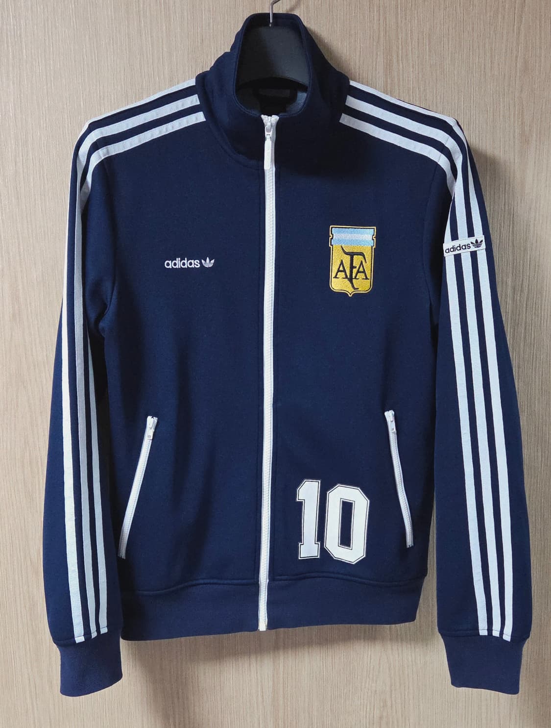 (착샷) 아디다스 아르헨티나 져지 트랙탑 메시 마라도나 상품이미지1