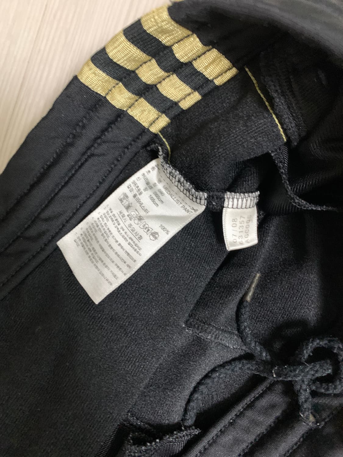 아디다스 검금 트랙팬츠 상품이미지3