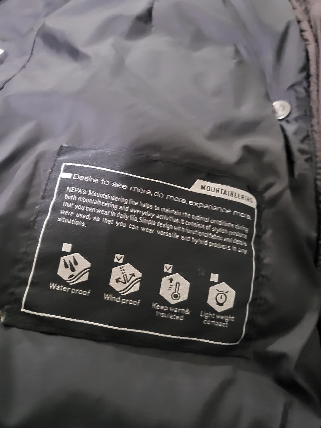 네파 여성 롱패딩 (거위솜털 90 / 깃털 10, 라쿤 퍼 후드) 상품이미지8