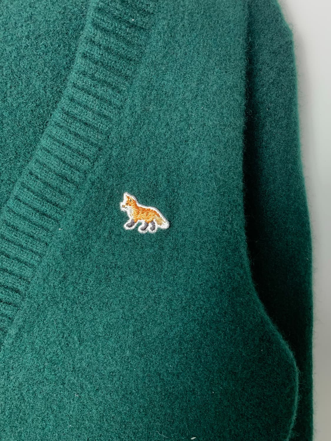 메종키츠네 자수로고 그린 니트 가디건 상품이미지3