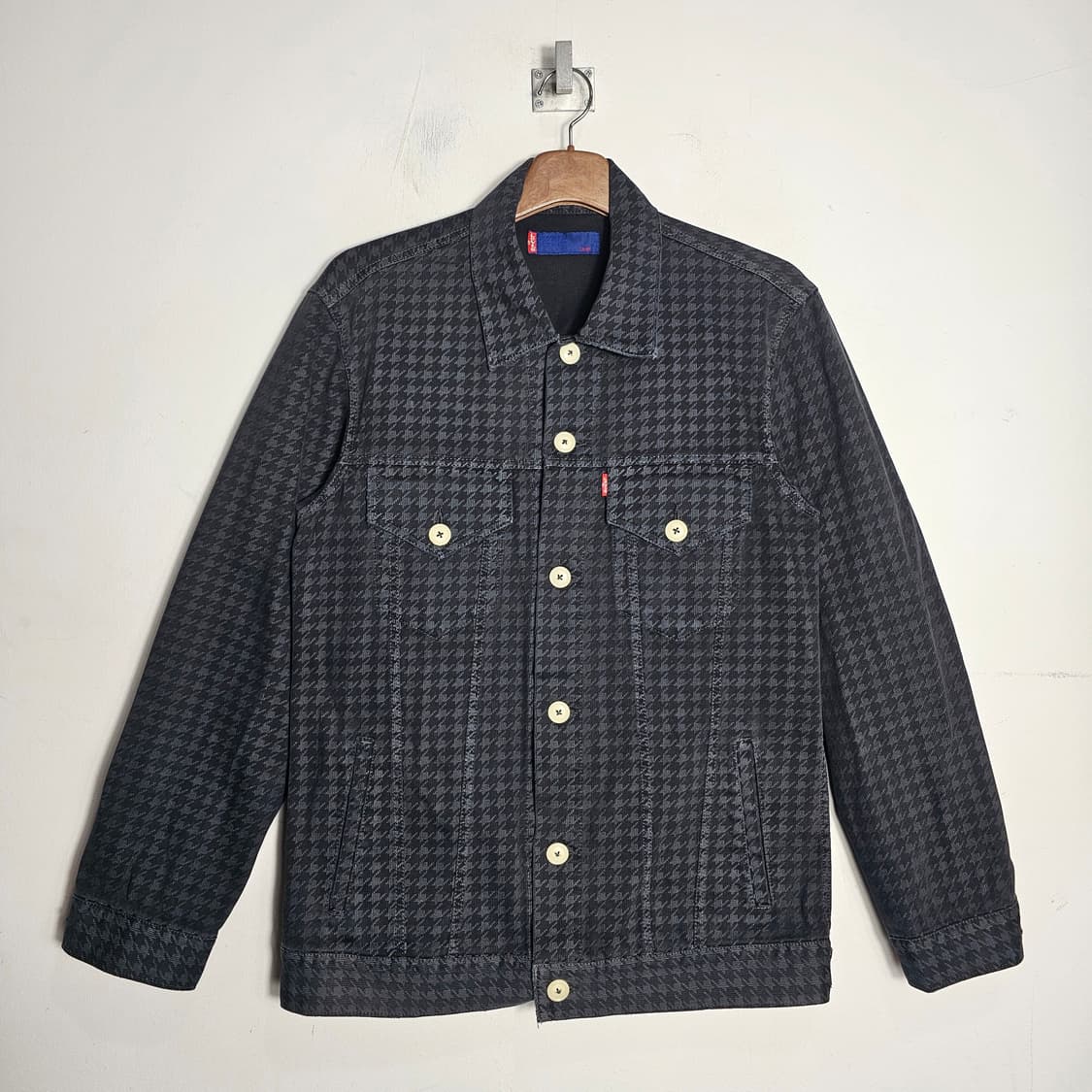 L 리바이스 무빙온 하운드투스 코튼 자켓 트러커 상품이미지1