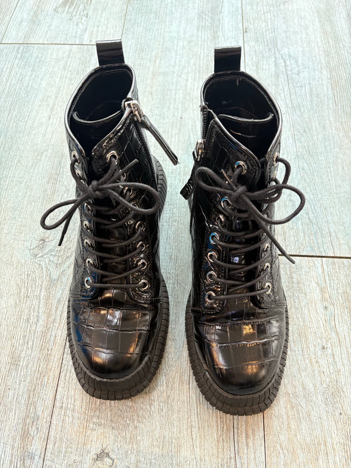 슈콤마보니크로커다일콤뱃부츠 상품이미지1