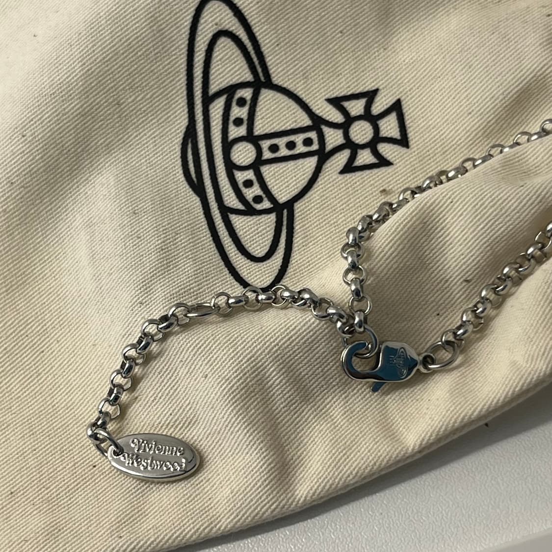 비비안웨스트우드 투명 orb 목걸이 상품이미지8