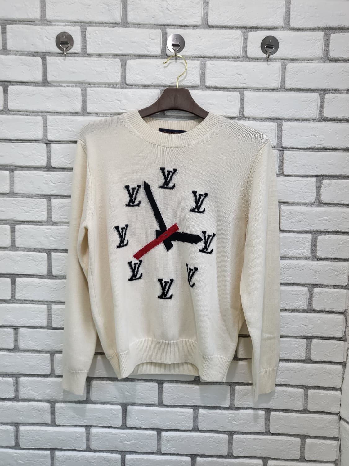 BTS지민)21FW 루이비통 인타르시아 클락 풀오버니트 상품이미지1