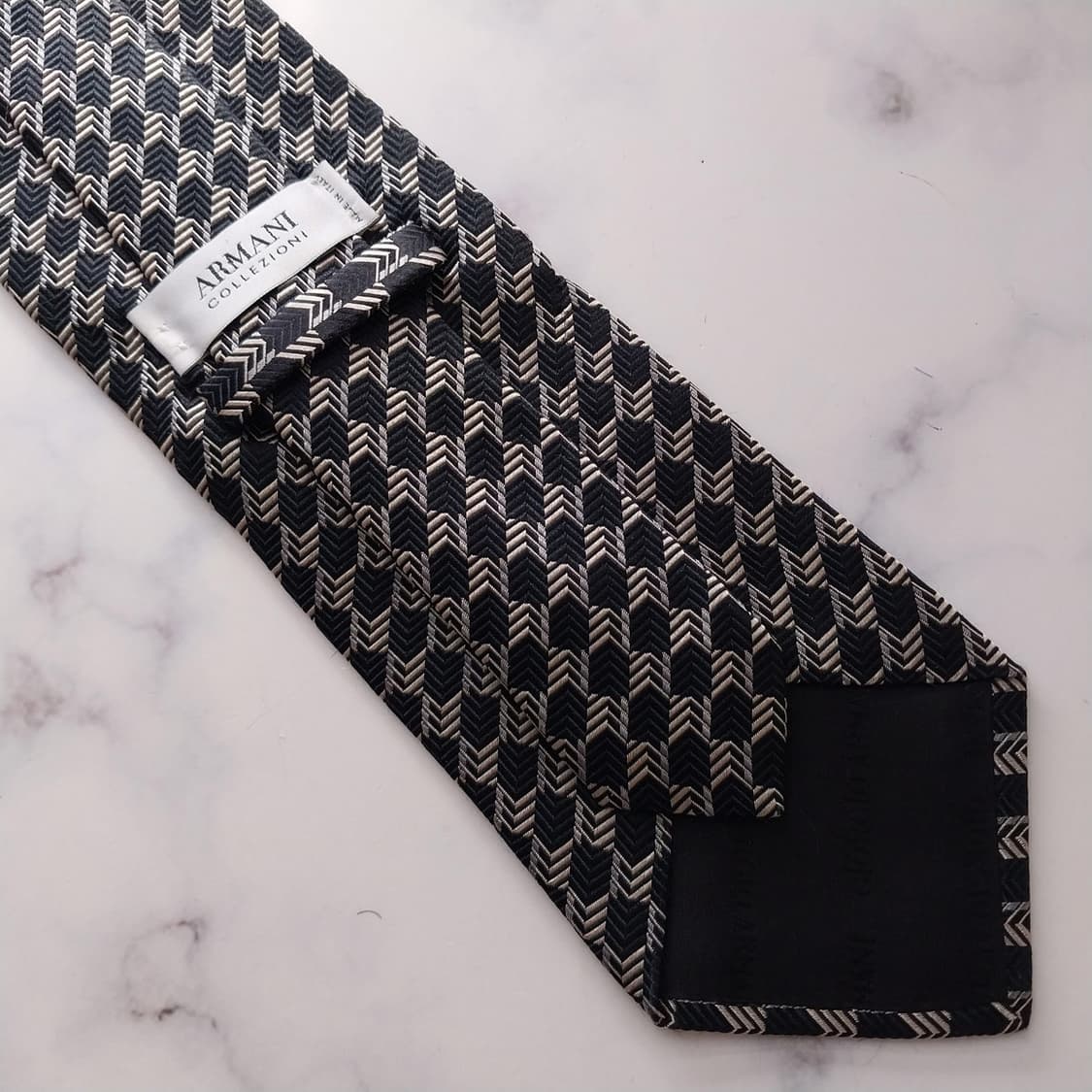아르마니 꼴레지오니 실크 헤링본 넥타이 9.9cm A+등급 K1264
 상품이미지8