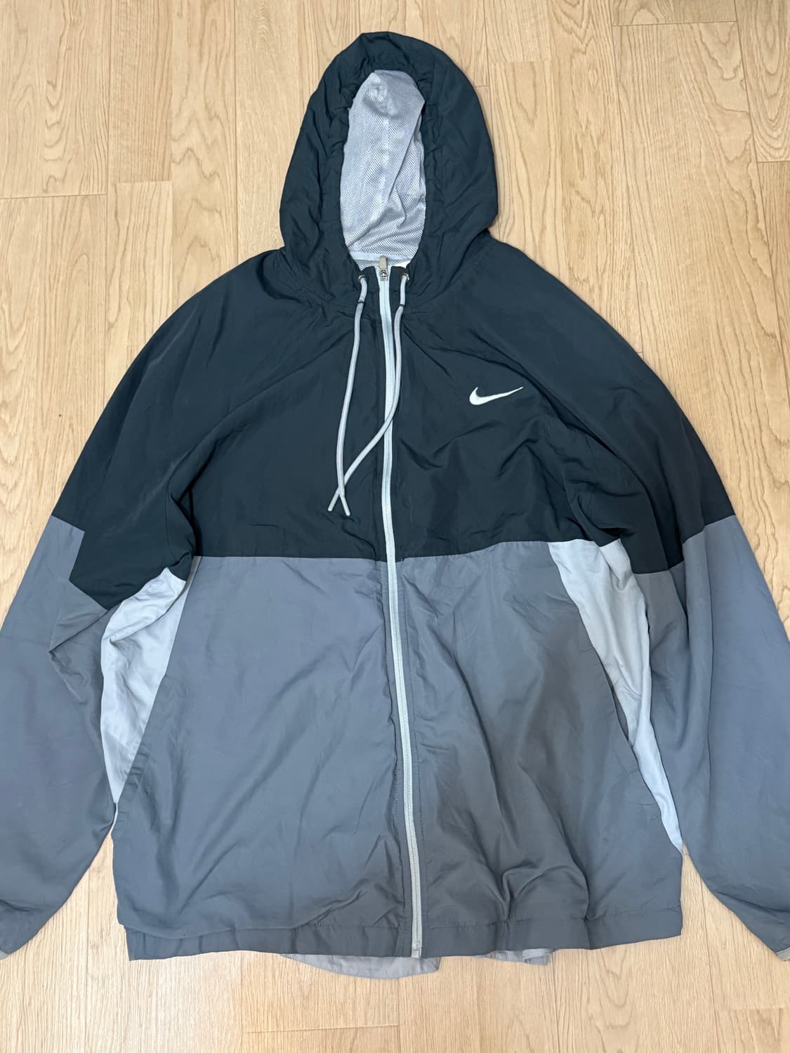 나이키 그레이 바람막이 상품이미지1