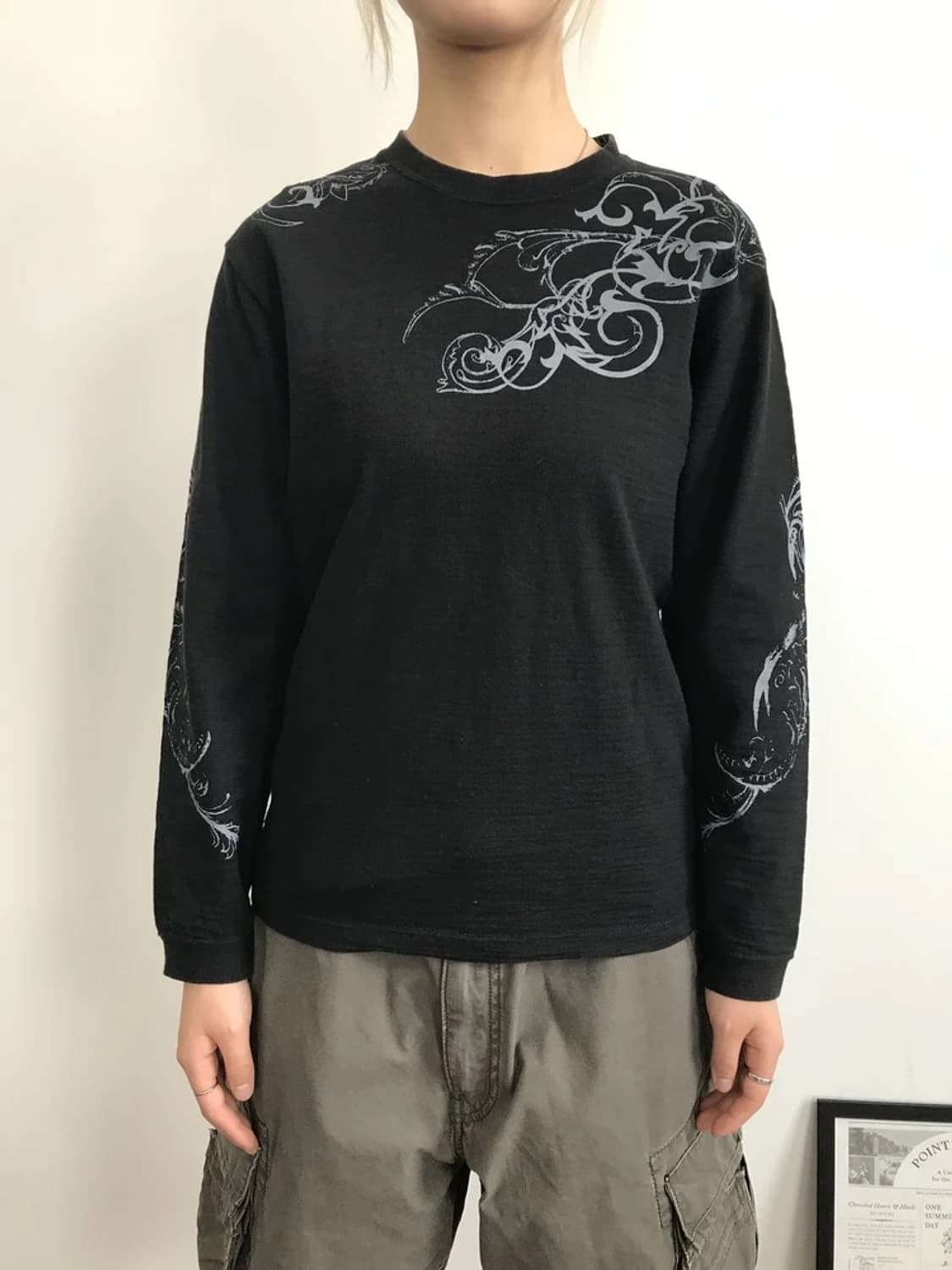 ILLS Tribal Graphic Long Sleeve 상품이미지2