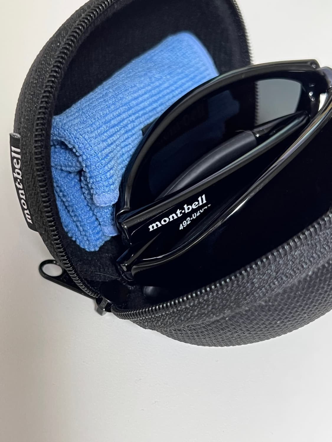 몽벨 트래킹 접이식 선글라스 블랙 상품이미지1