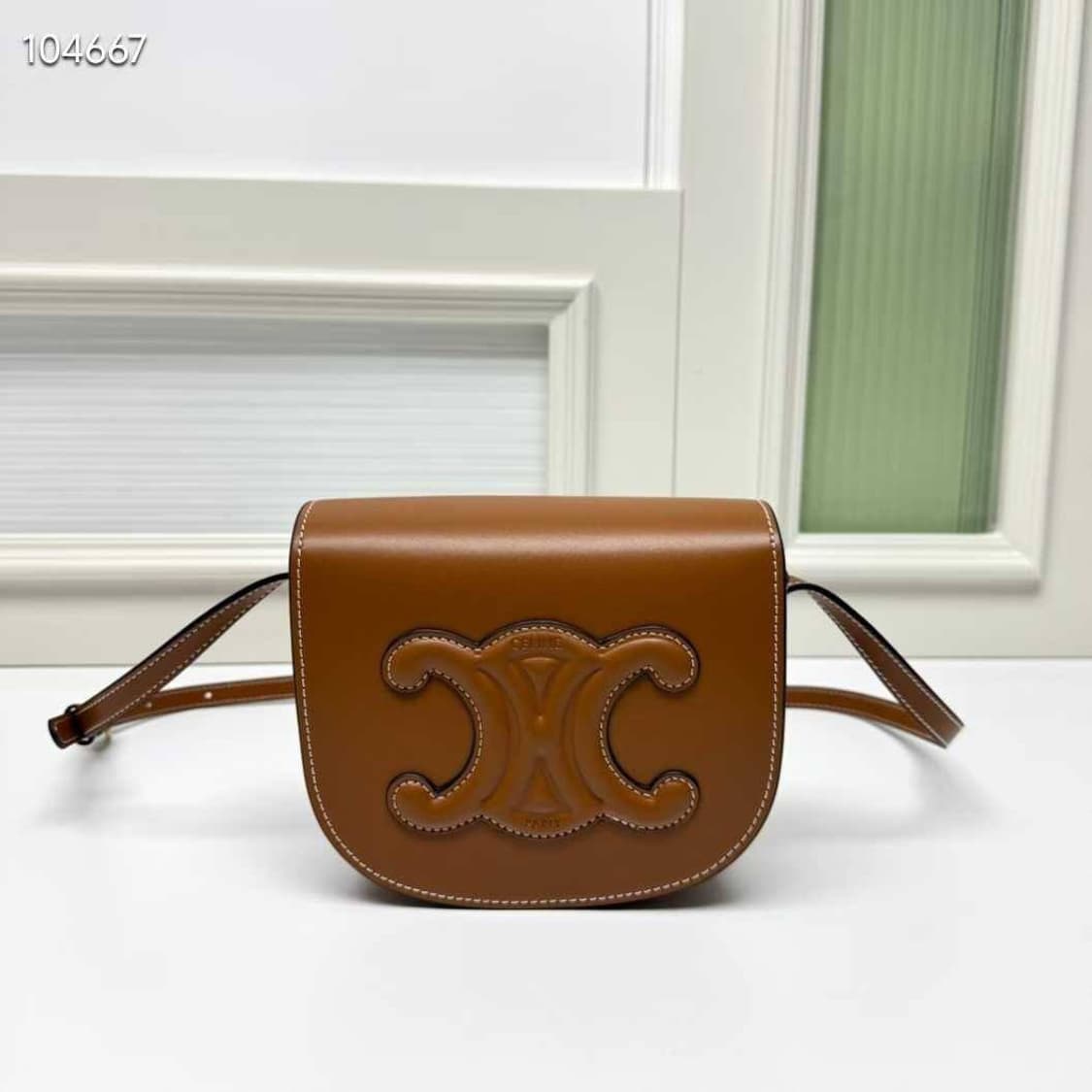 셀린느(Celine) 퀴르 트리옹프 폴코 백 상품이미지4