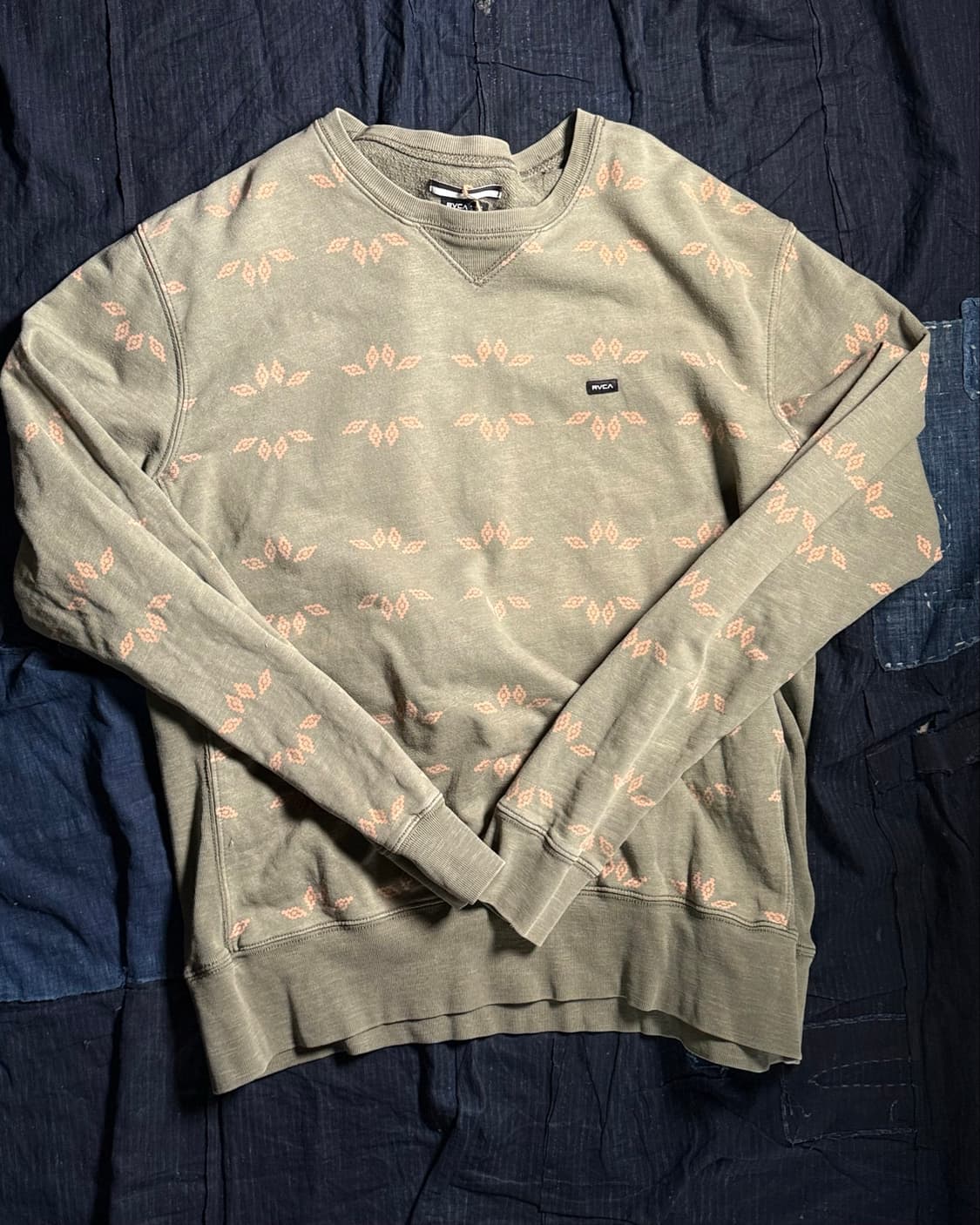 RVCA 올오버 패턴 롱슬리브 XL 상품이미지1
