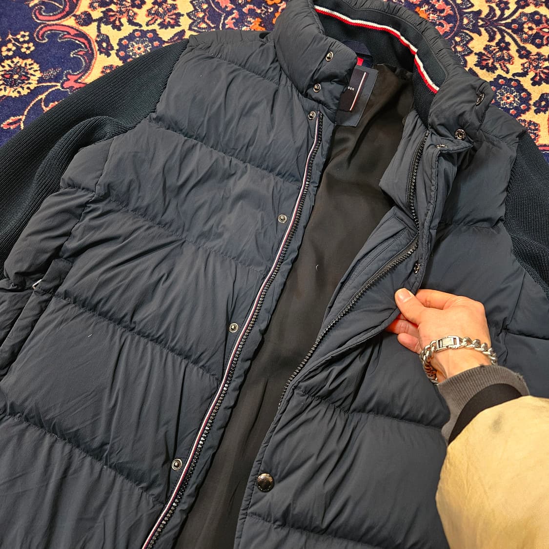 타미힐피거 구스다운 니트 레이어드 패딩 점퍼
M size 상품이미지4