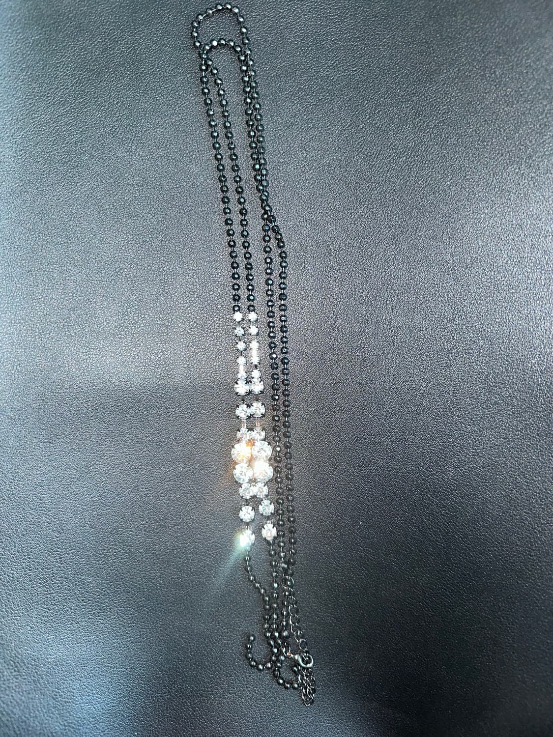 에렌 시조의 거인 닮은 목걸이 상품이미지1