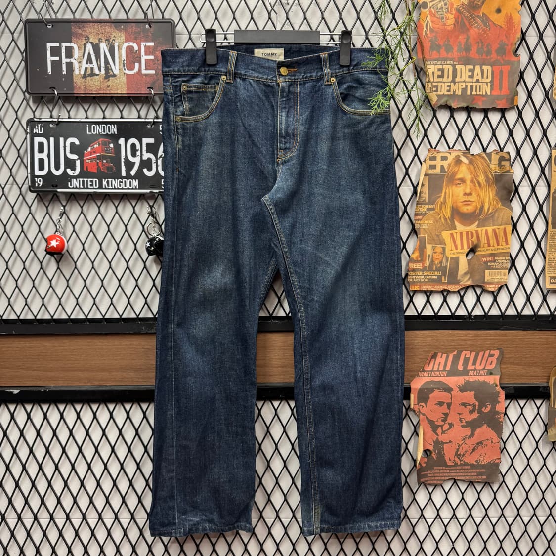 타미힐피거 데님 팬츠 후면 레터링 빅 로고 포인트 중청 상품이미지2