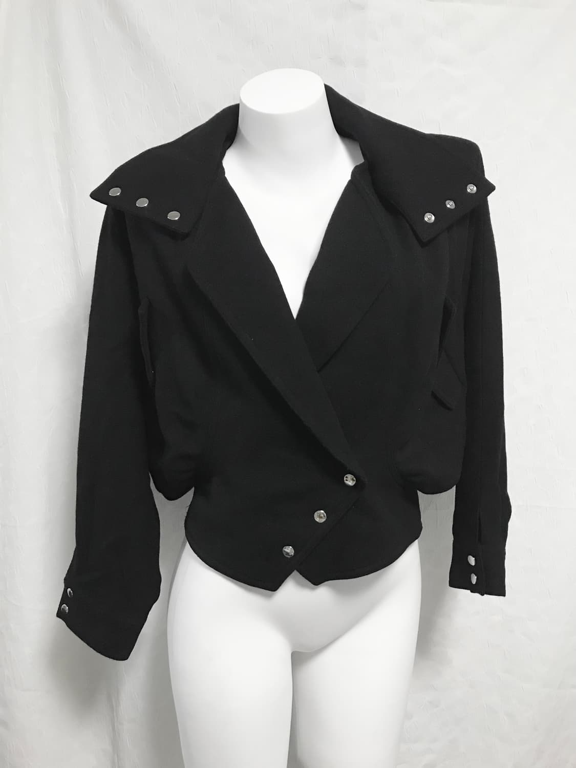 빈티지 긱시크 아카이브 사선 버튼 하이넥 울 자켓 상품이미지1