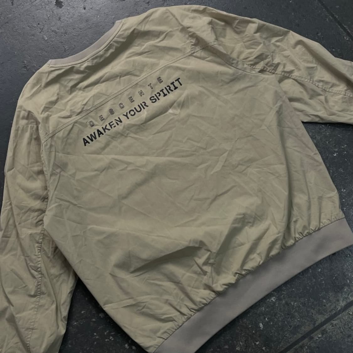 100 데상트 웜업 상품이미지6