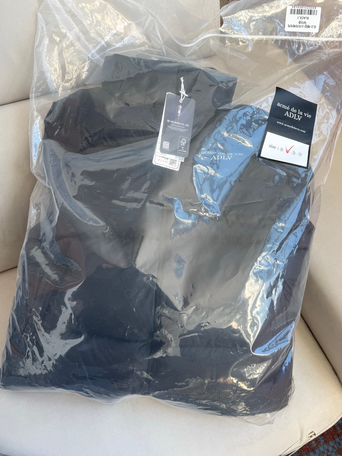 ADLV 아크메드라비 패딩 블랙 (새거) 상품이미지2