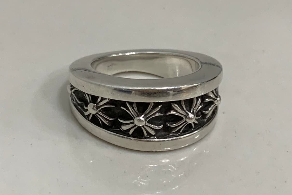 [US 8호] 크롬하츠 CH 플러스 V 밴드 링 반지 상품이미지1