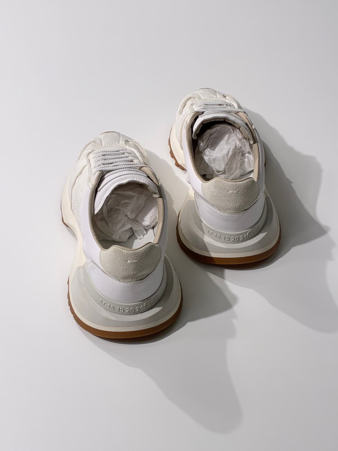 메종 마르지엘라 러너 에볼루션 스니커즈 화이트 42사이즈 상품이미지4