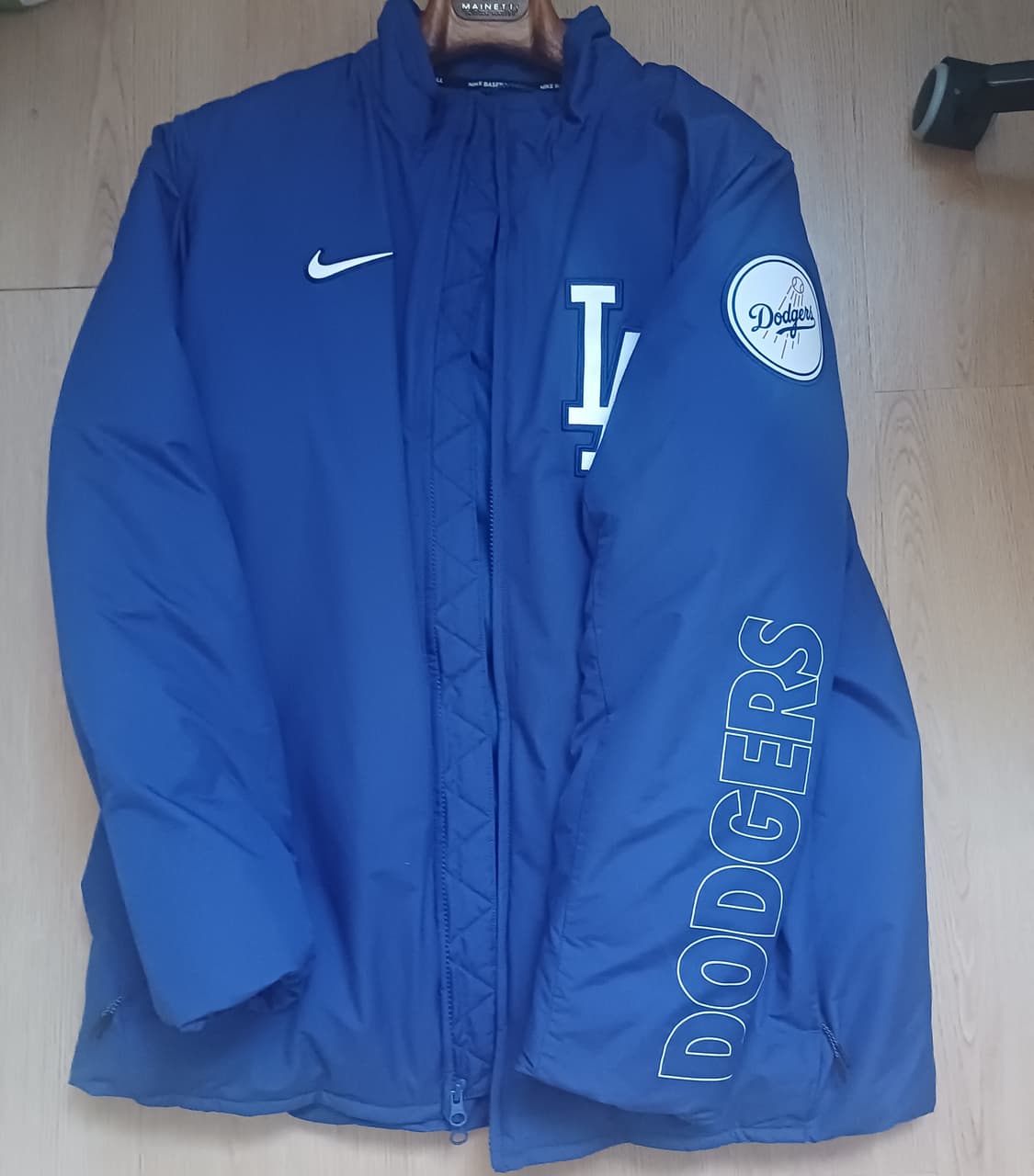 나이키 la 다저스 구스다운 어센틱 선수용 패딩 오타니 L 새상품  상품이미지1