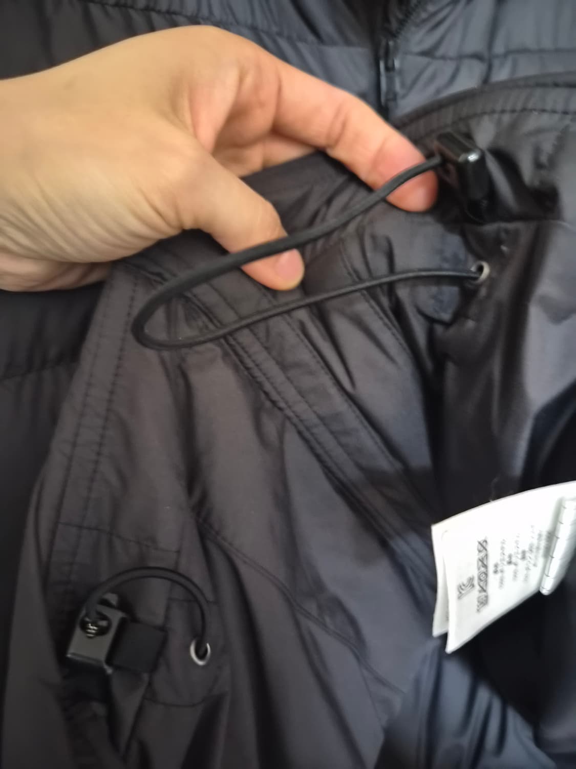 파타고니아 사일런트다운패딩 상품이미지6