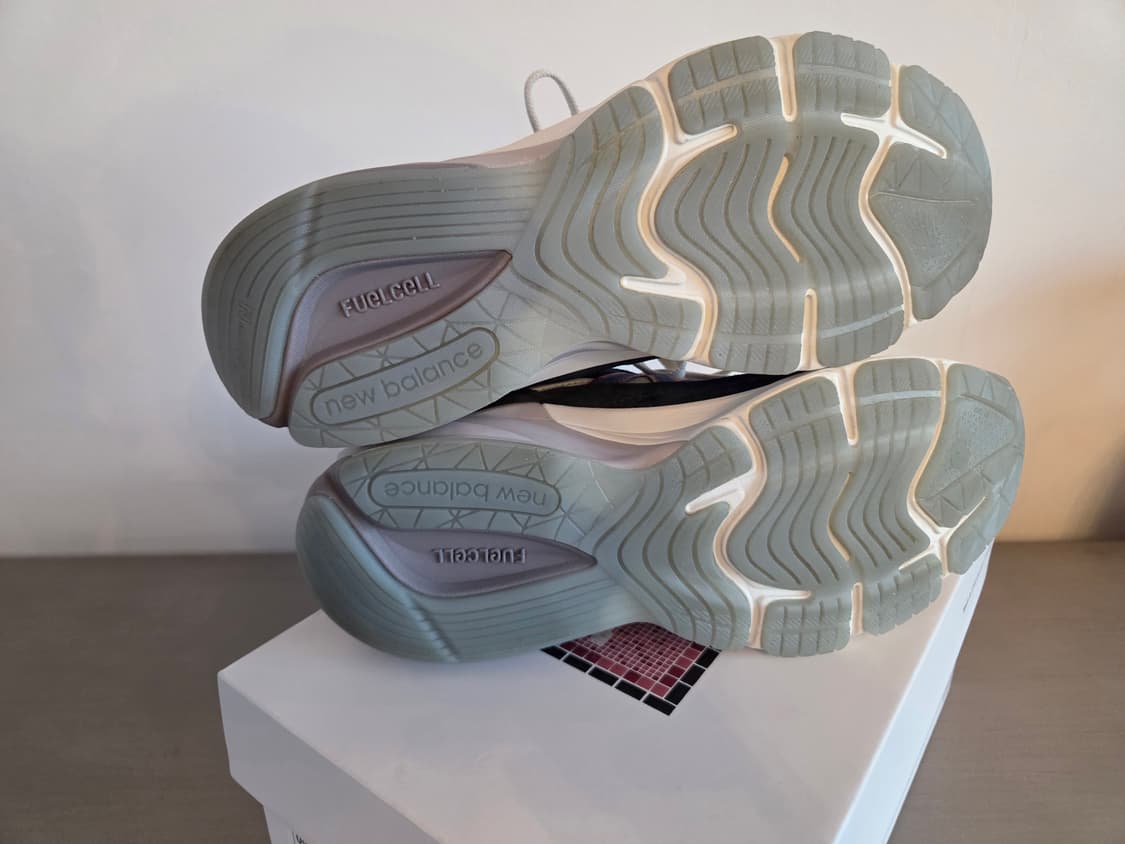 뉴발란스 990v6 키스 x 메디슨 스퀘어가든  255 상품이미지6