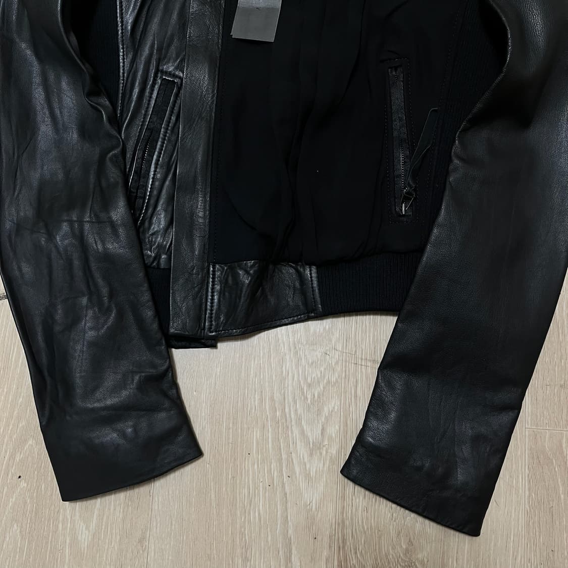 [새상품] 크리스크리스티 여성 배색 레더 립 가죽 자켓 [블랙] S/90 상품이미지3