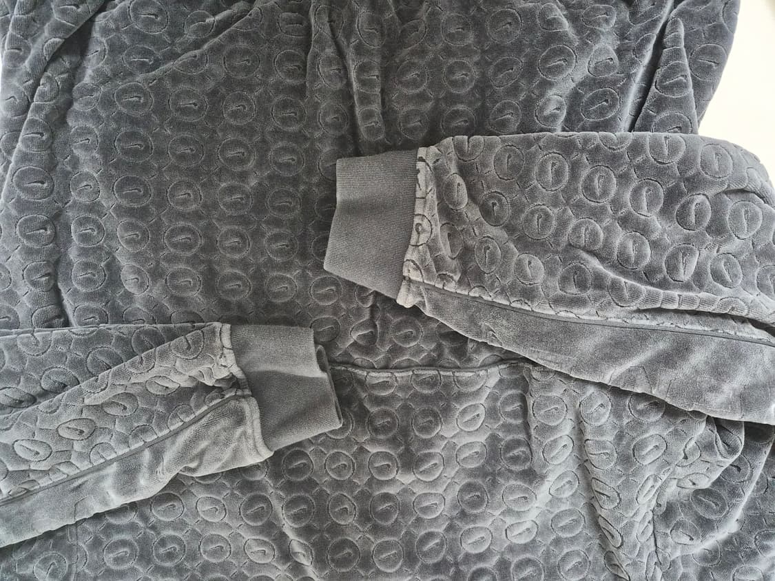 슈프림 나이키 벨벳 트레이닝자켓 상품이미지2