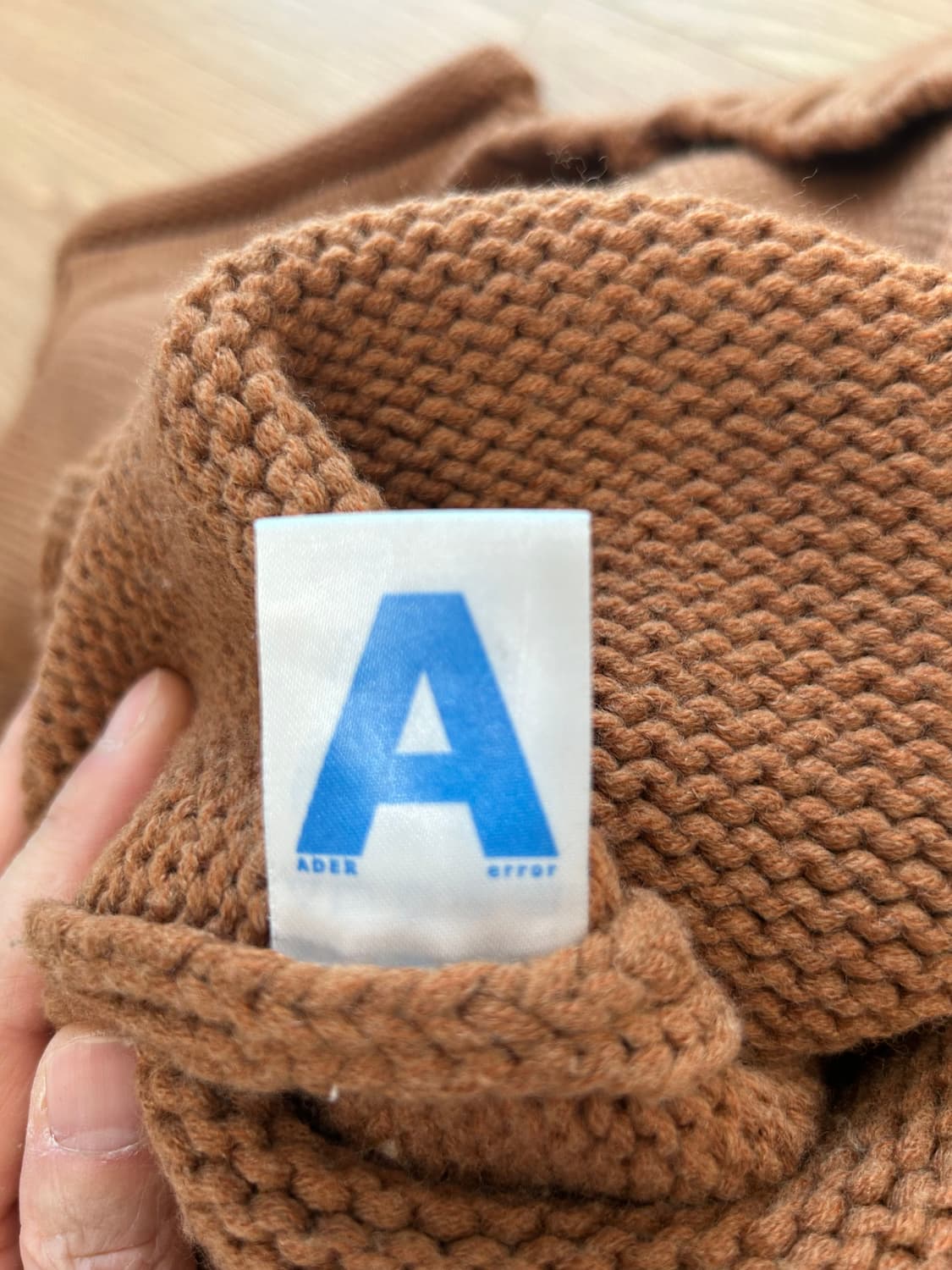 아더에러 터틀넥 니트 (남녀 공용) 상품이미지5