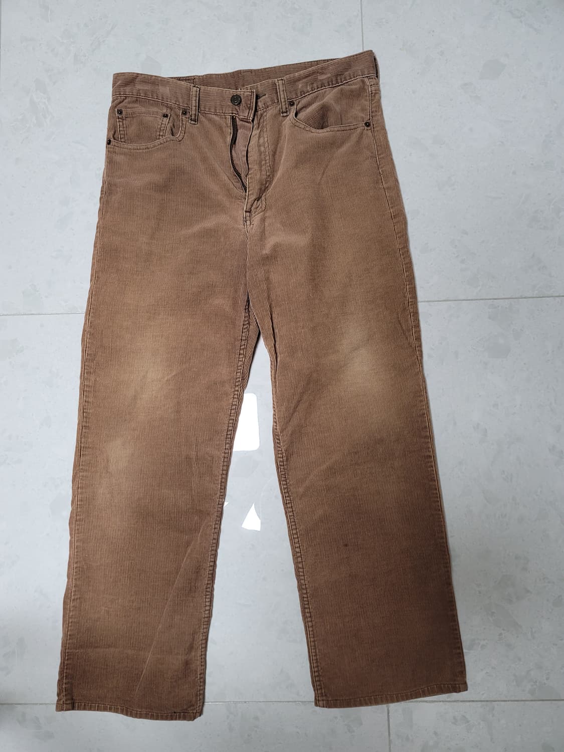 리바이스 508 골덴바지 통큰 일자핏 34w 34L

허리30

통 넓은 상품이미지2