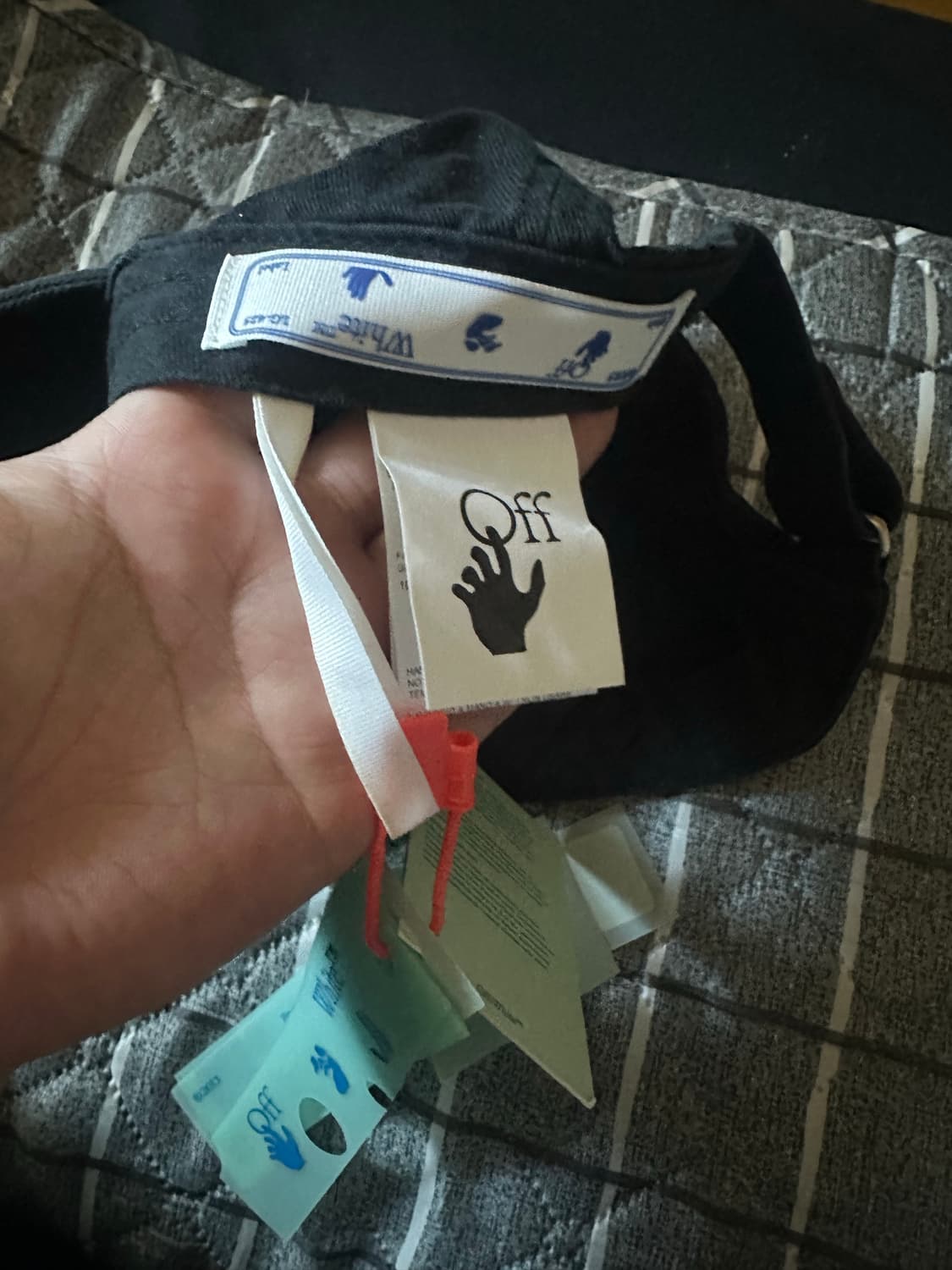 오프화이트 볼캡 새제품 상품이미지2