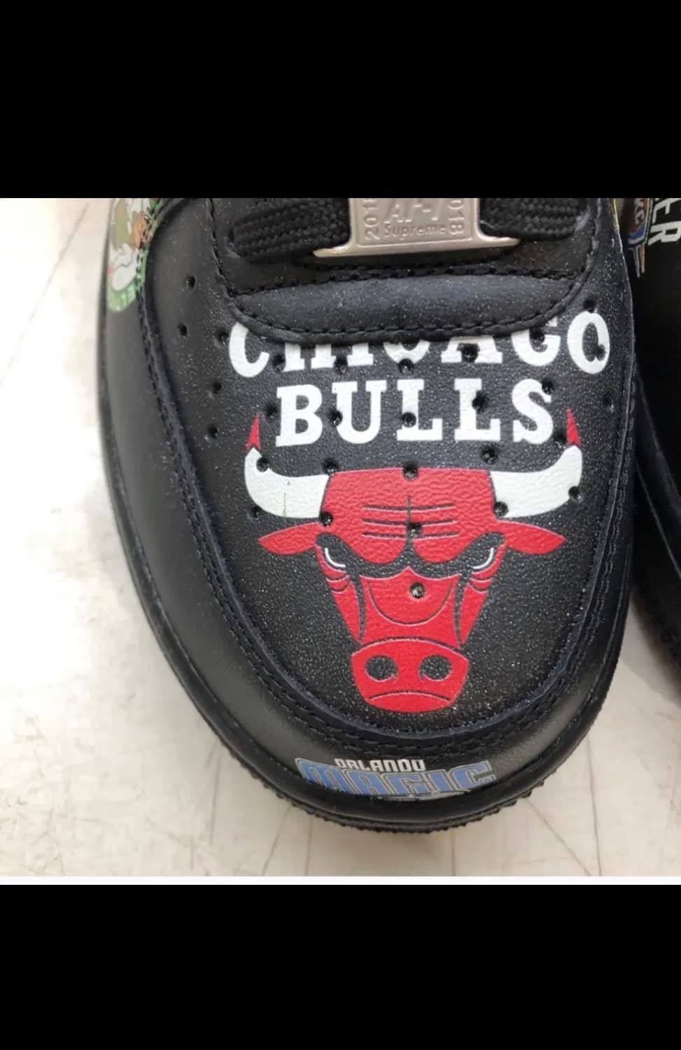 나이키 x 슈프림 에어포스 1 미드 NBA 블랙 상품이미지3