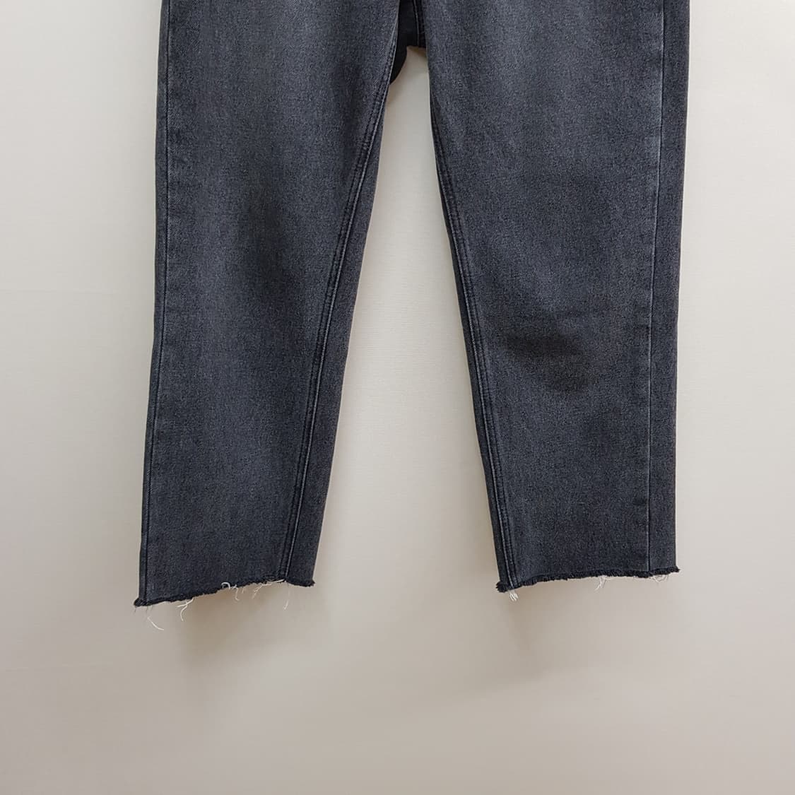 구호플러스 2022 컷오프 디테일 데님팬츠 2사이즈 상품이미지3